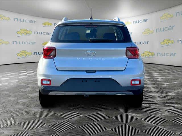 2025 Hyundai Venue SEL - Photo 7