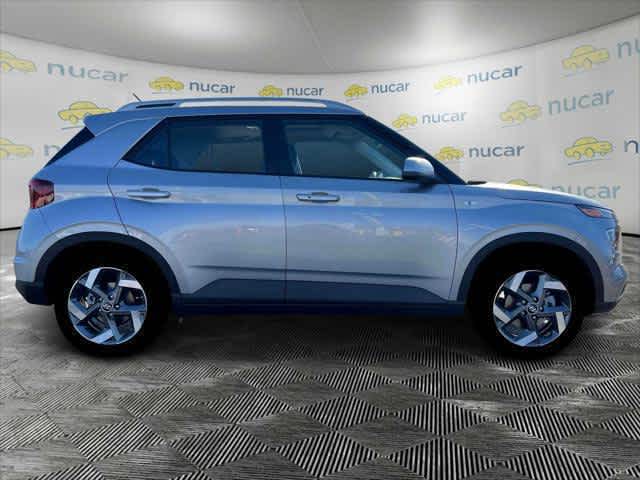 2025 Hyundai Venue SEL - Photo 10