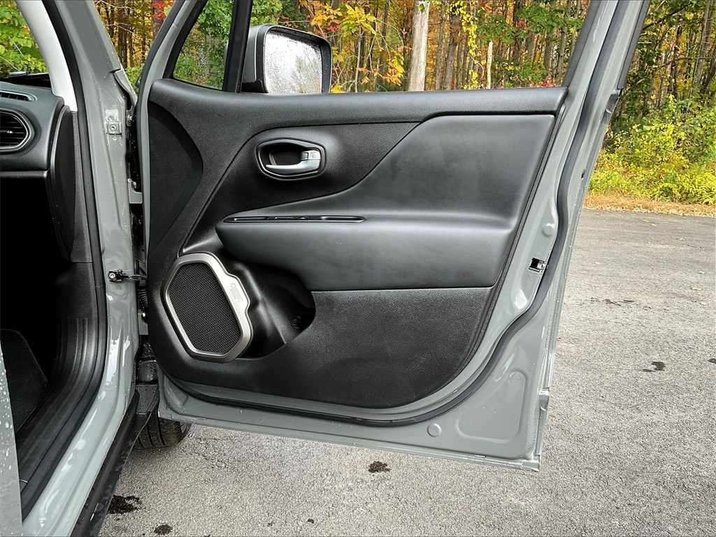 2021 Jeep Renegade Limited - Photo 26