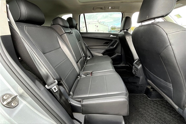 2020 Volkswagen Tiguan 2.0T SEL - Photo 15