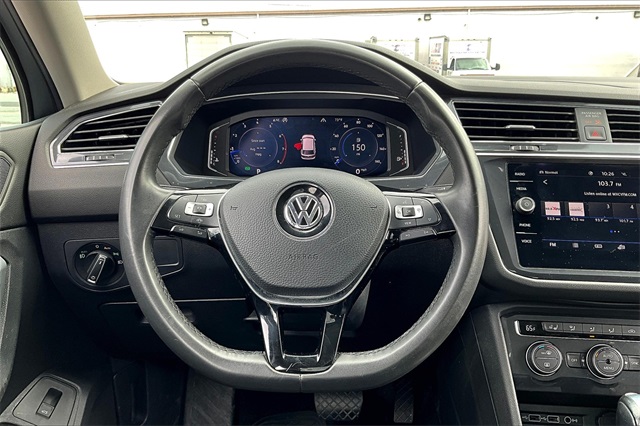 2020 Volkswagen Tiguan 2.0T SEL - Photo 16