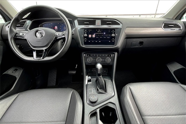 2020 Volkswagen Tiguan 2.0T SEL - Photo 20
