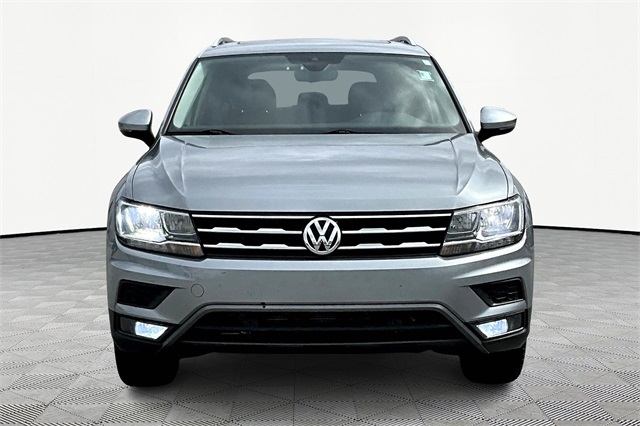 2020 Volkswagen Tiguan 2.0T SEL - Photo 2