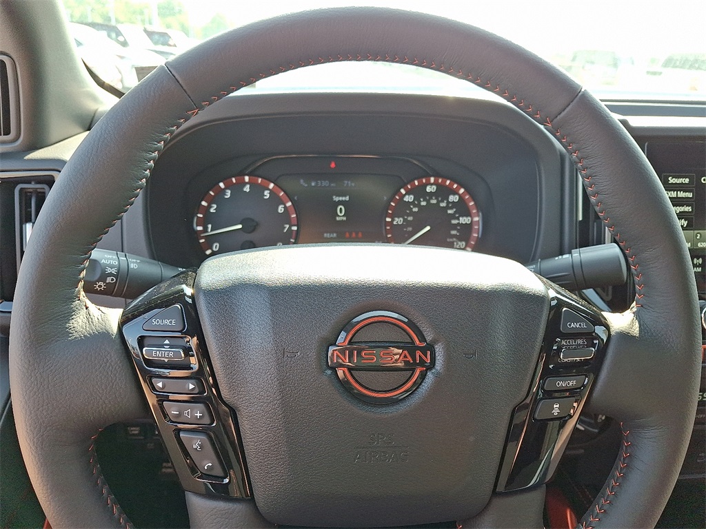 2025 Nissan Frontier PRO-4X - Photo 14