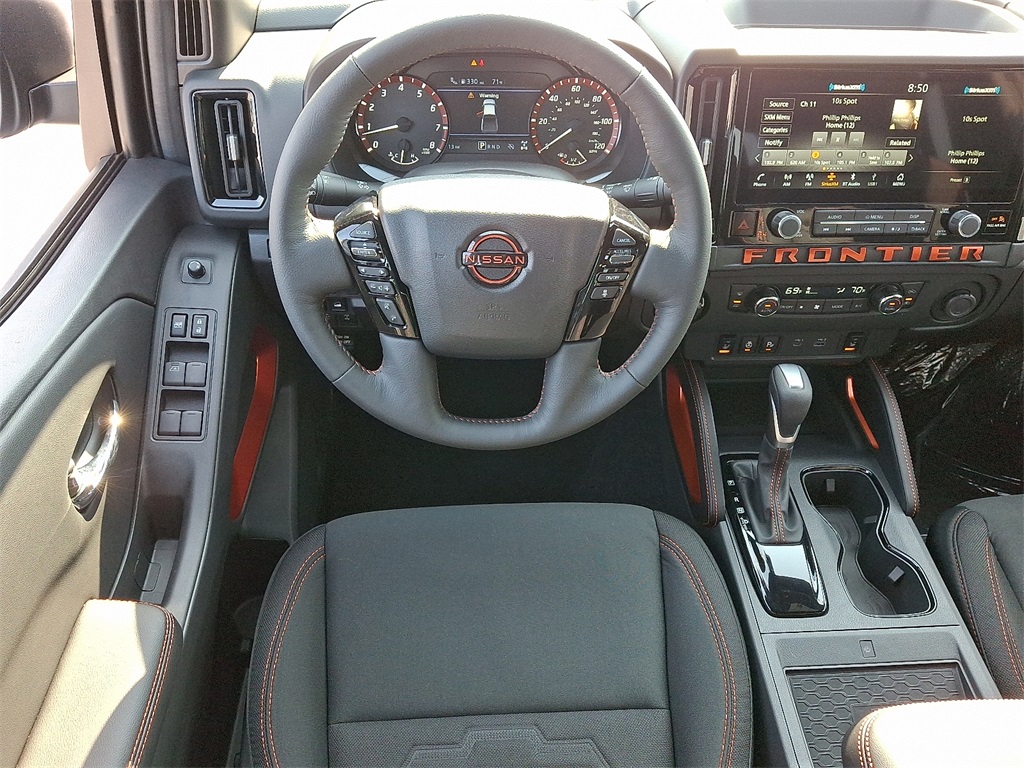 2025 Nissan Frontier PRO-4X - Photo 7