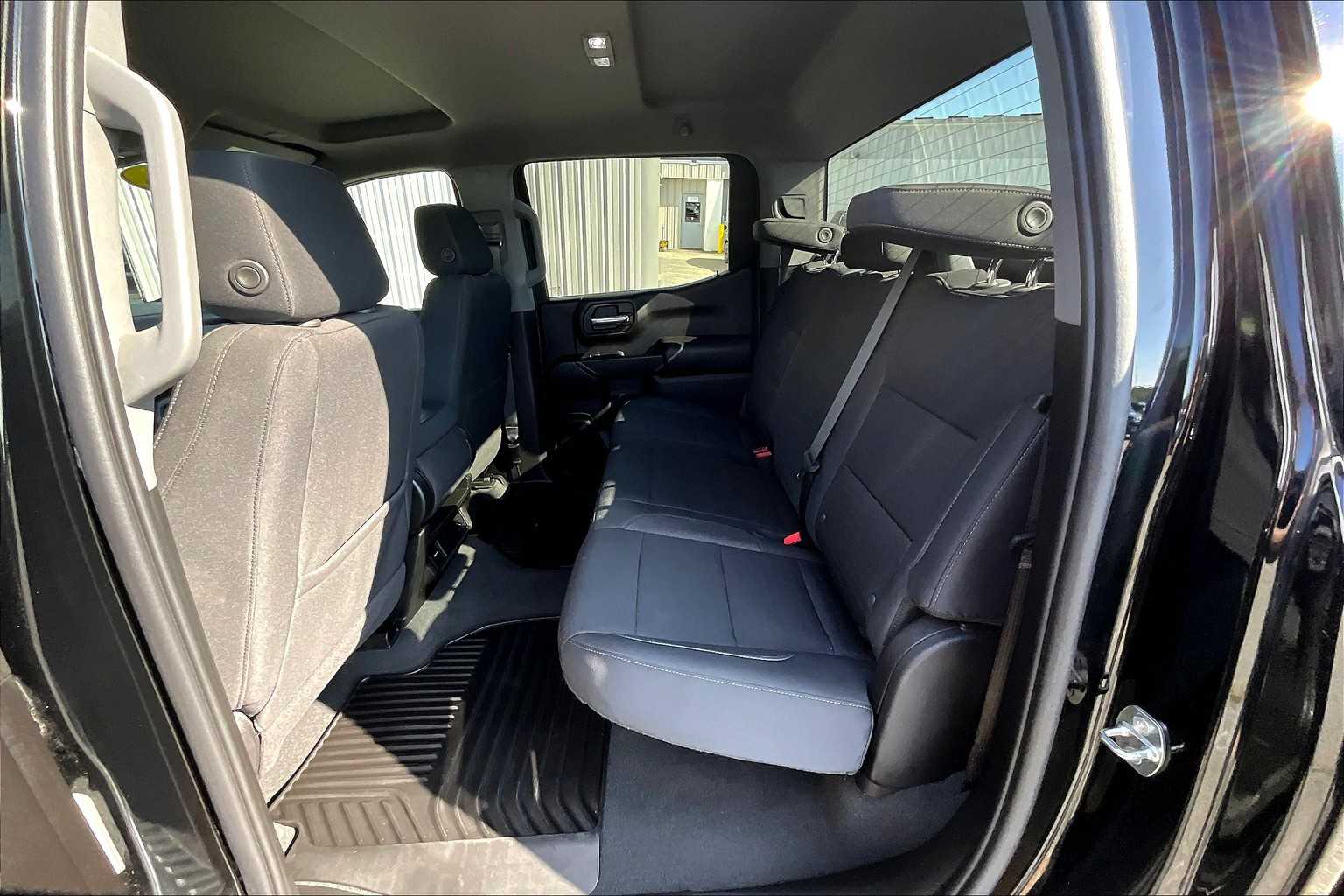 2022 Chevrolet Silverado 1500 Custom - Photo 15