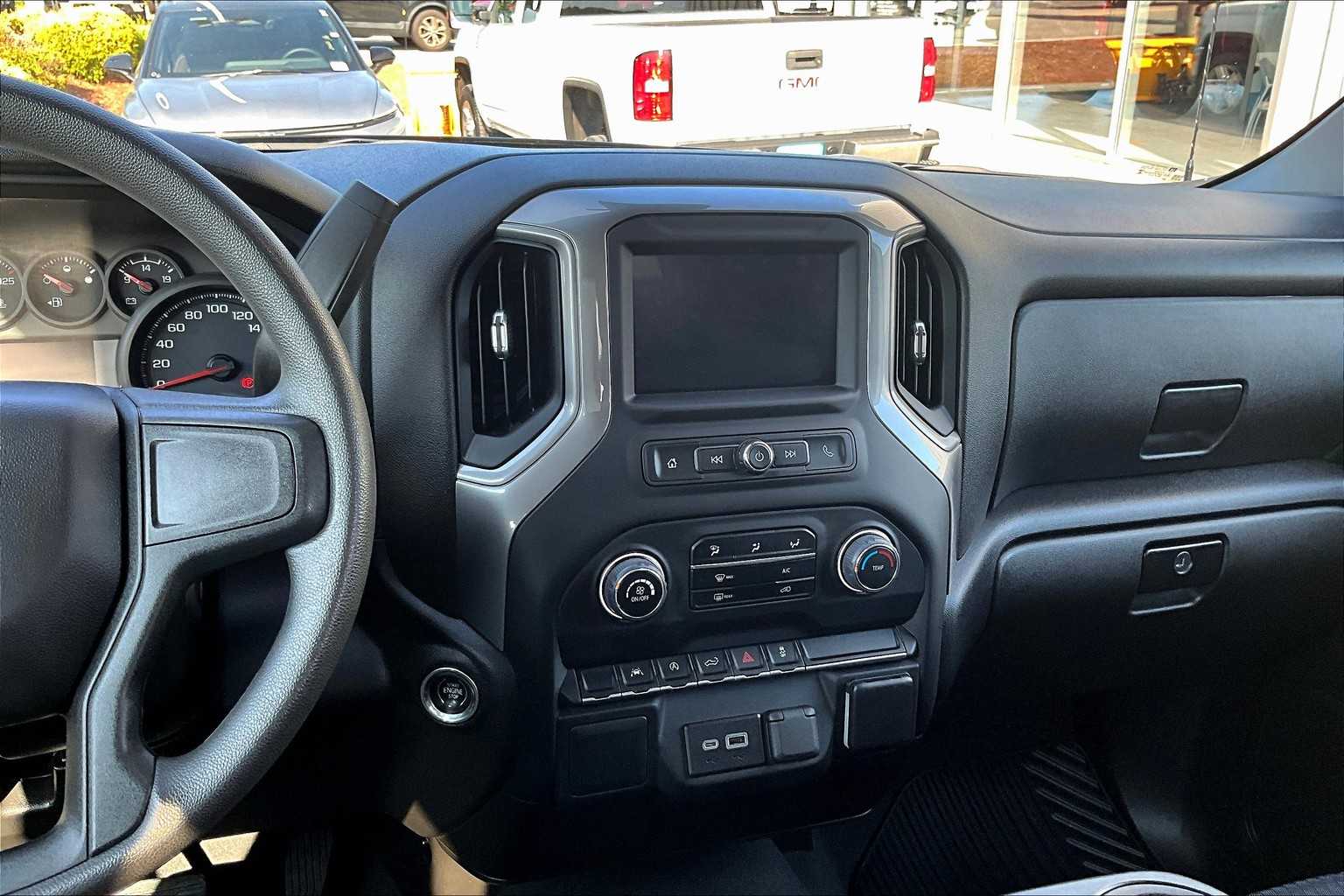 2022 Chevrolet Silverado 1500 Custom - Photo 18