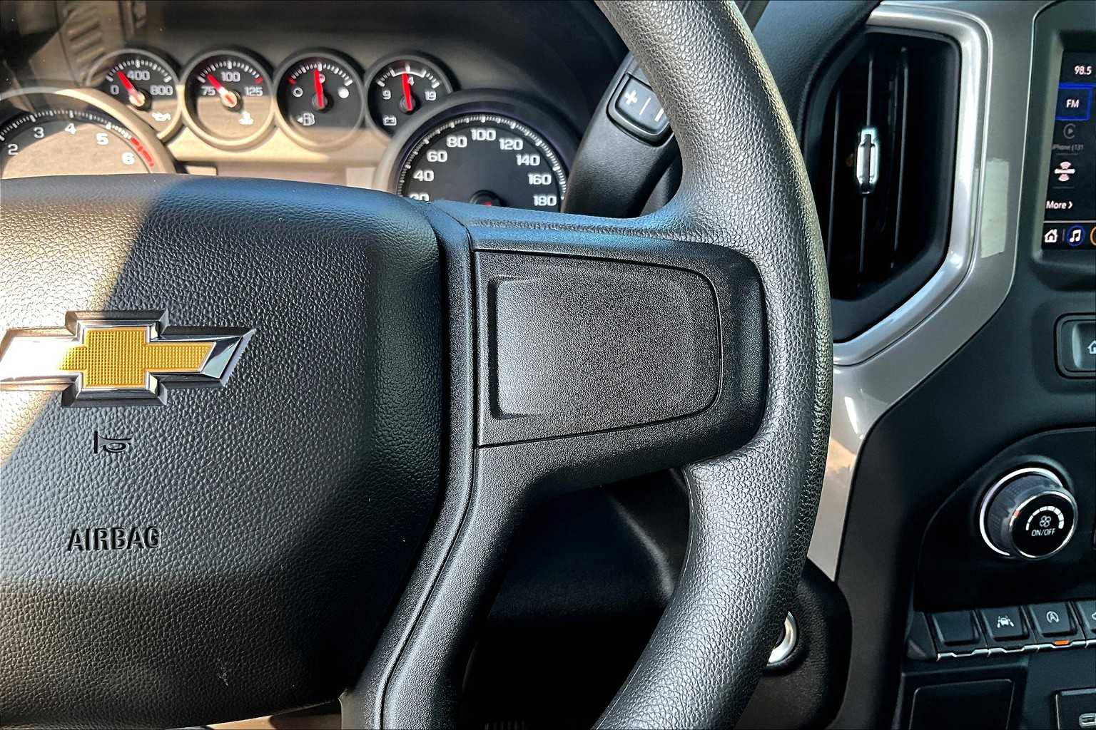 2022 Chevrolet Silverado 1500 Custom - Photo 23