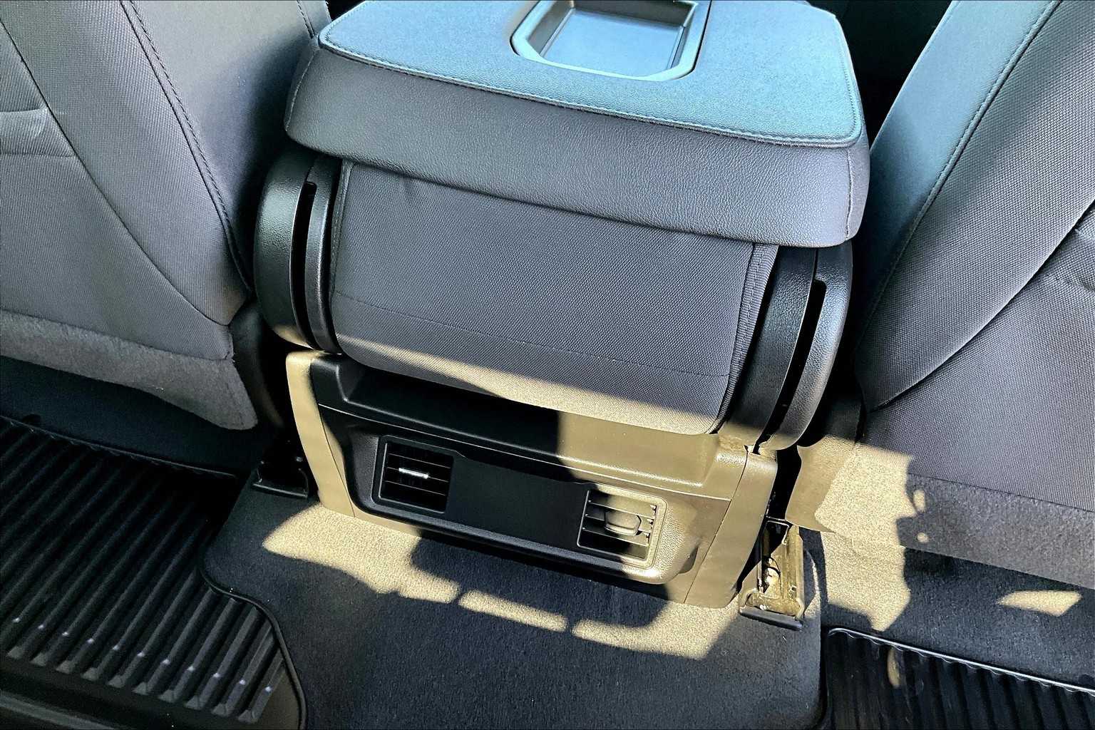 2022 Chevrolet Silverado 1500 Custom - Photo 26