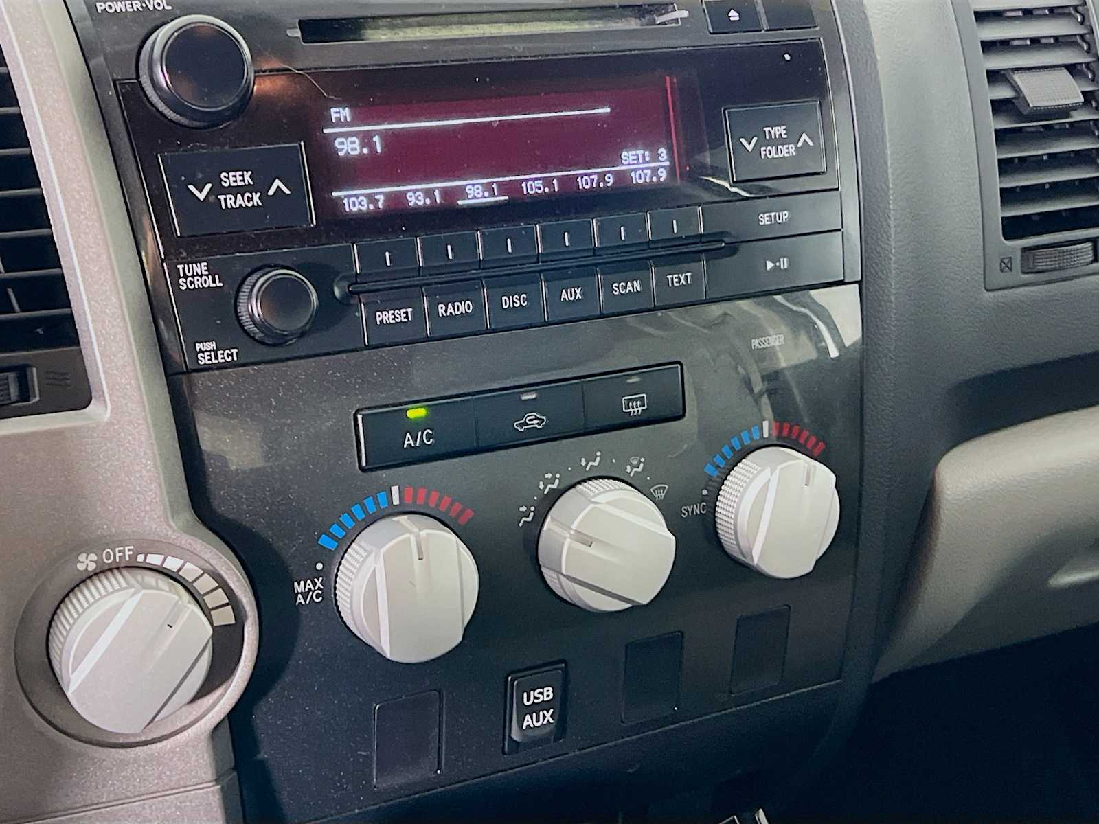 2012 Toyota Tundra  - Photo 14