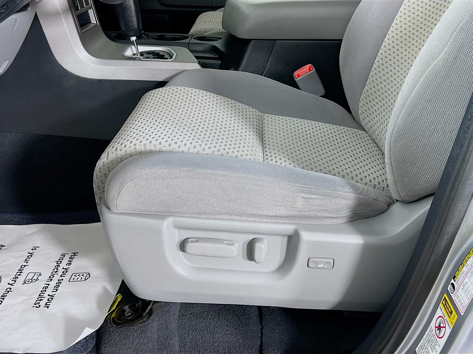 2012 Toyota Tundra  - Photo 18