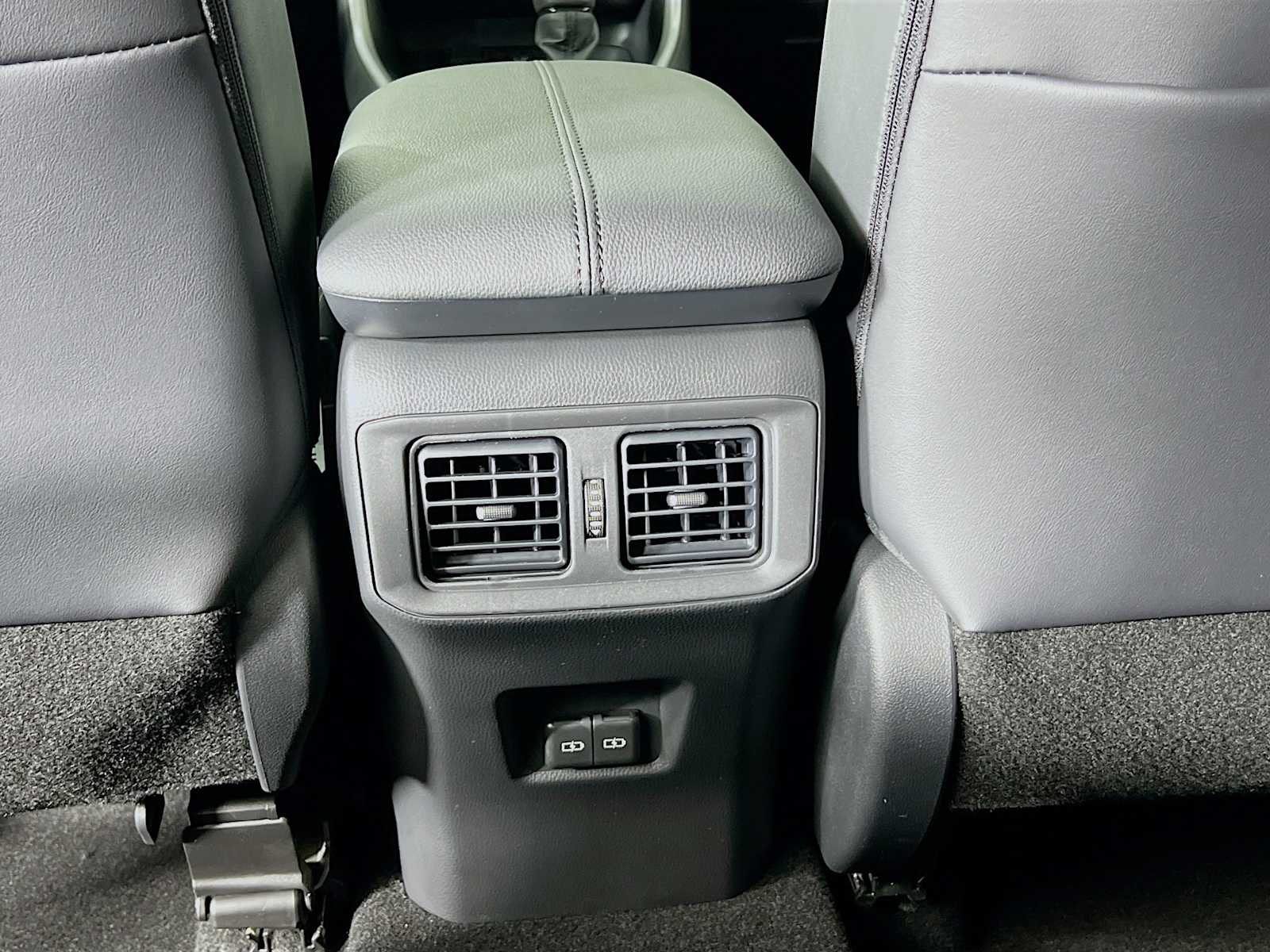 2025 Toyota RAV4 XLE Premium - Photo 14
