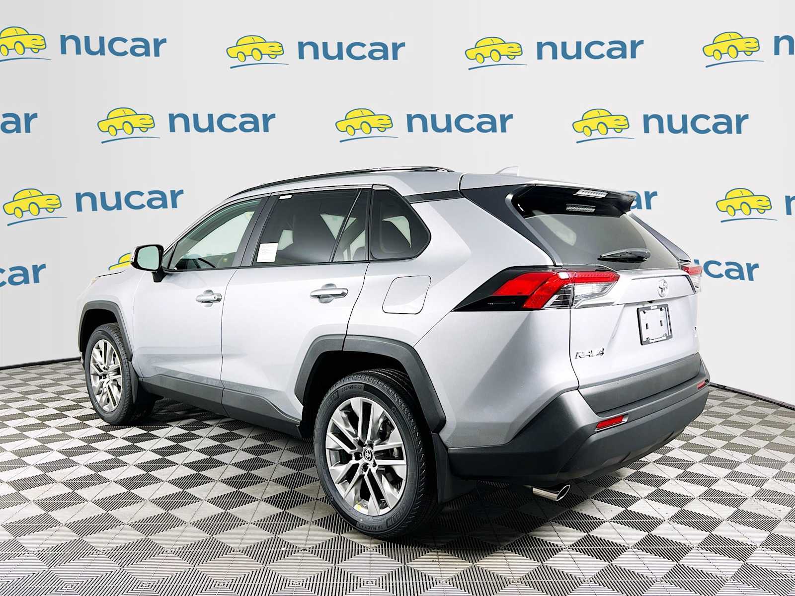 2025 Toyota RAV4 XLE Premium - Photo 4