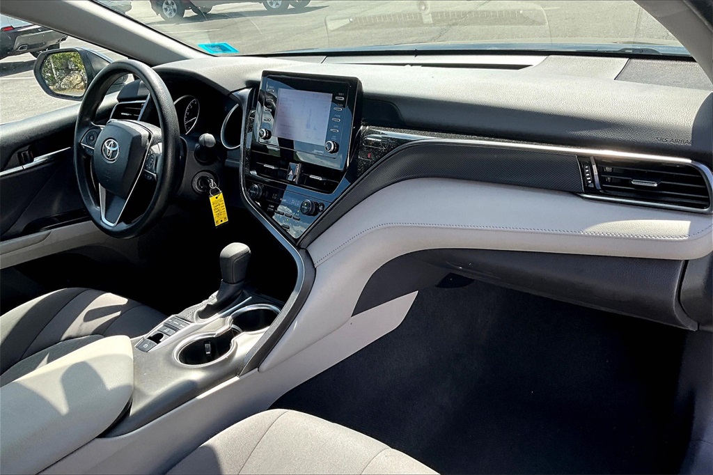 2023 Toyota Camry LE - Photo 14