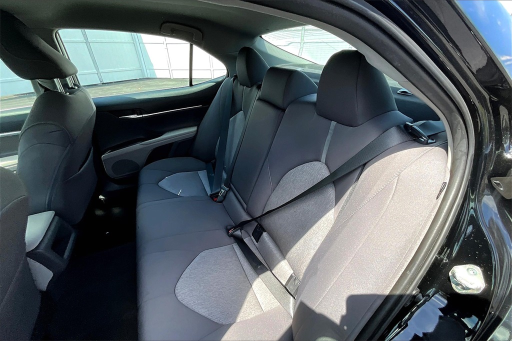 2023 Toyota Camry LE - Photo 15