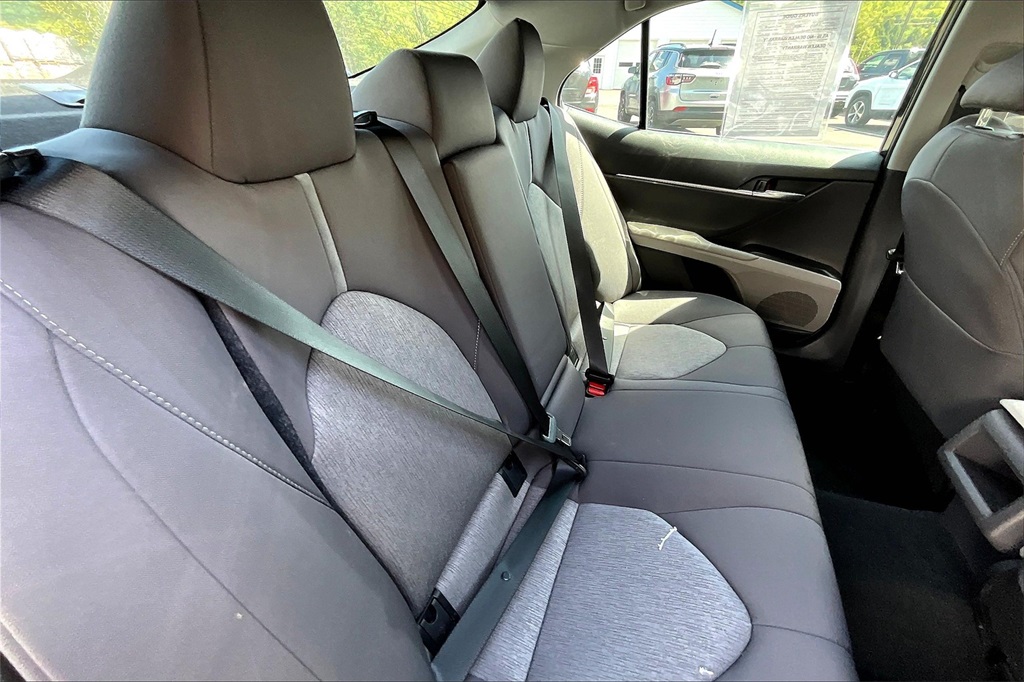 2023 Toyota Camry LE - Photo 16