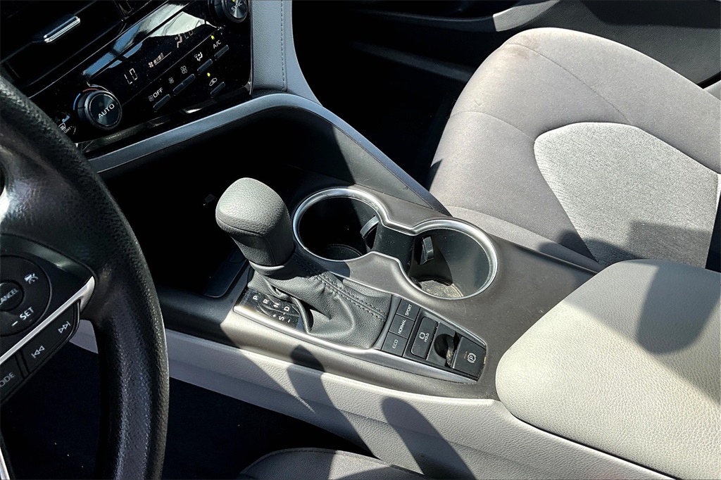 2023 Toyota Camry LE - Photo 20