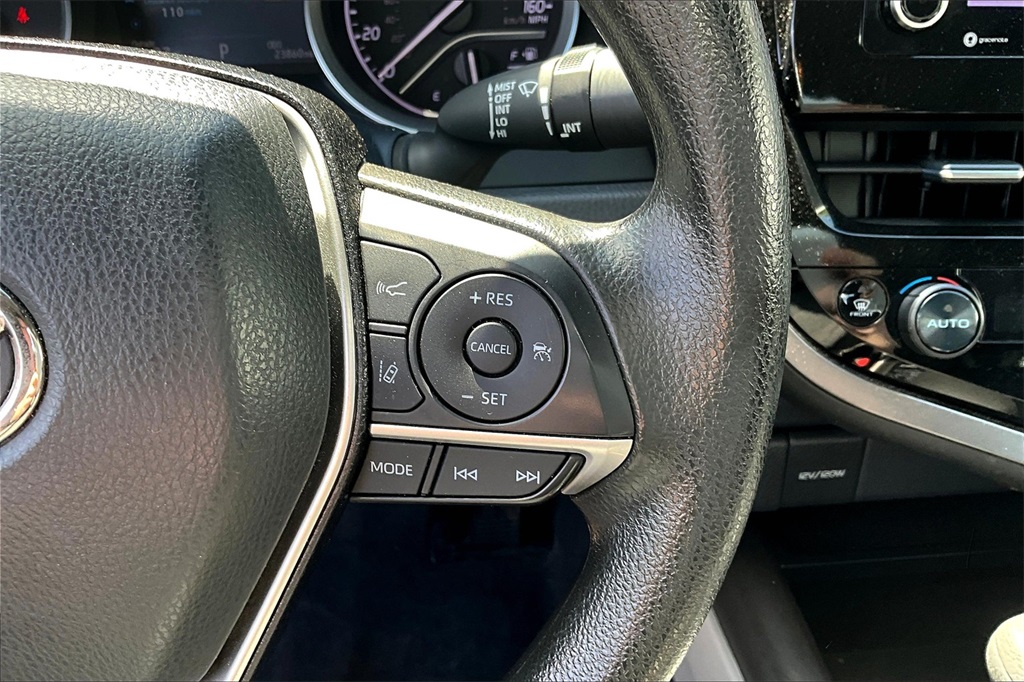 2023 Toyota Camry LE - Photo 23