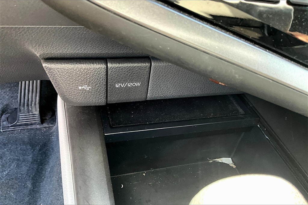 2023 Toyota Camry LE - Photo 26