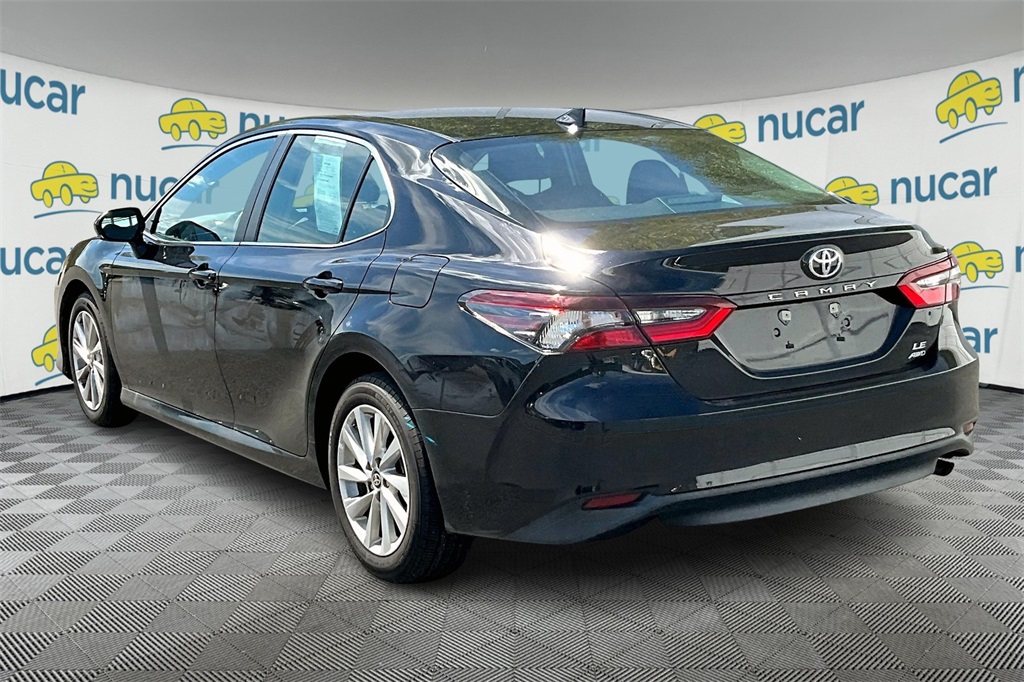 2023 Toyota Camry LE - Photo 4