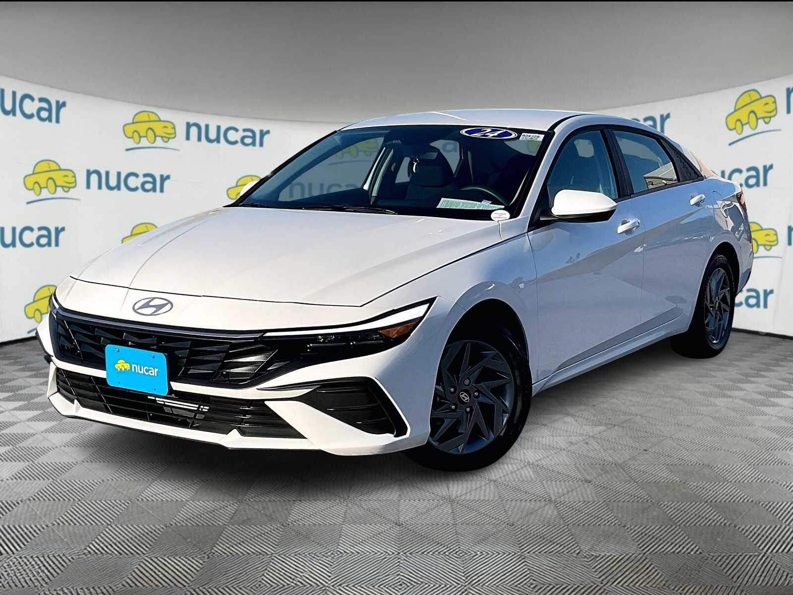 2024 Hyundai Elantra SEL - Photo 3
