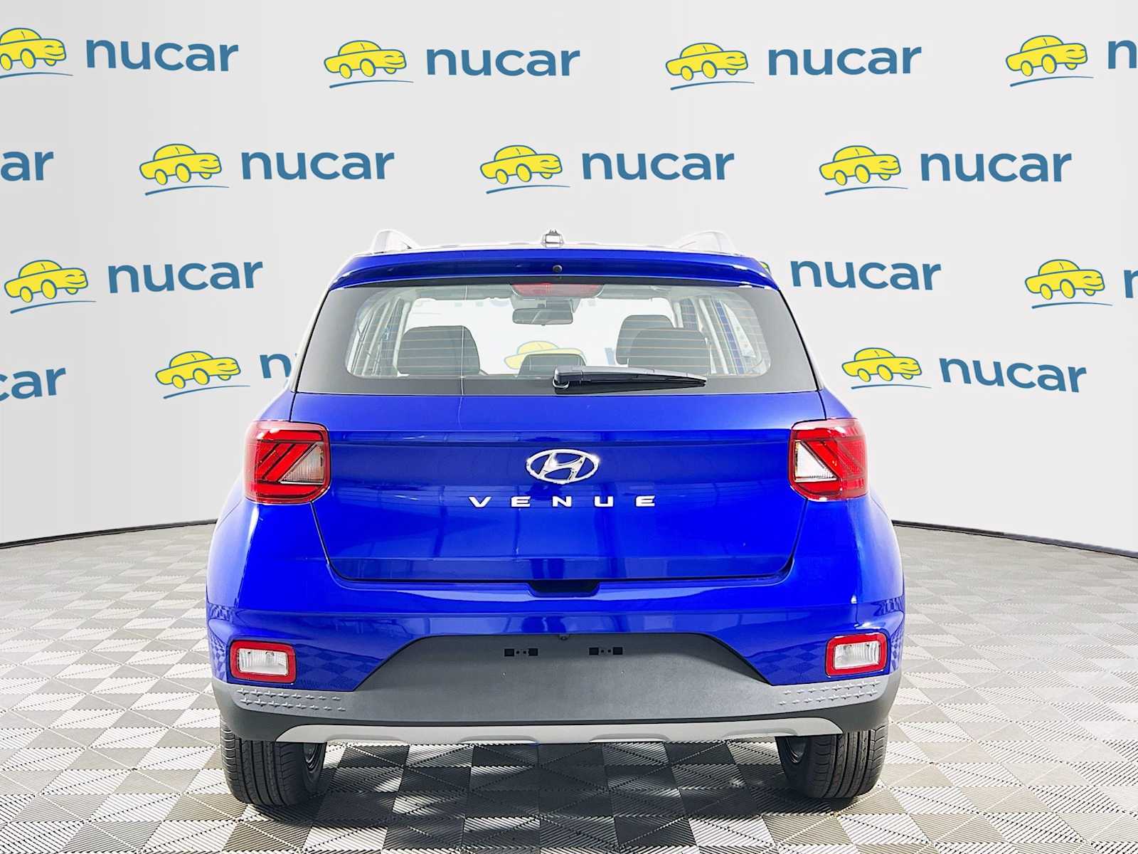 2025 Hyundai Venue SEL - Photo 18