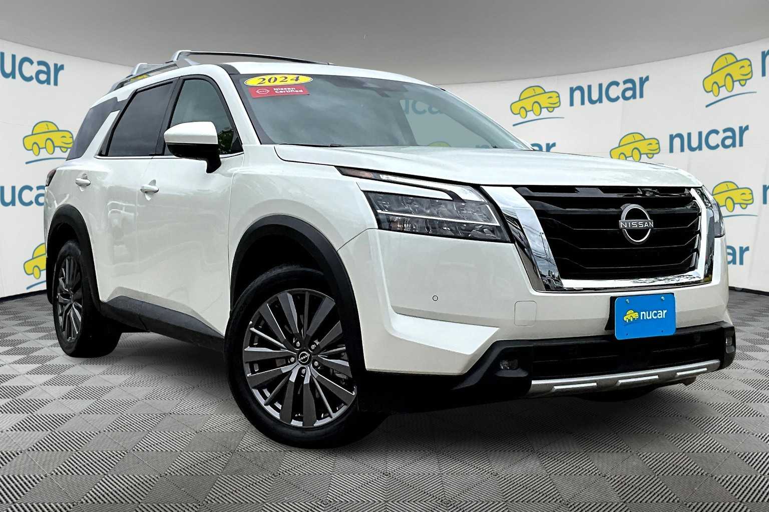 2024 Nissan Pathfinder SL