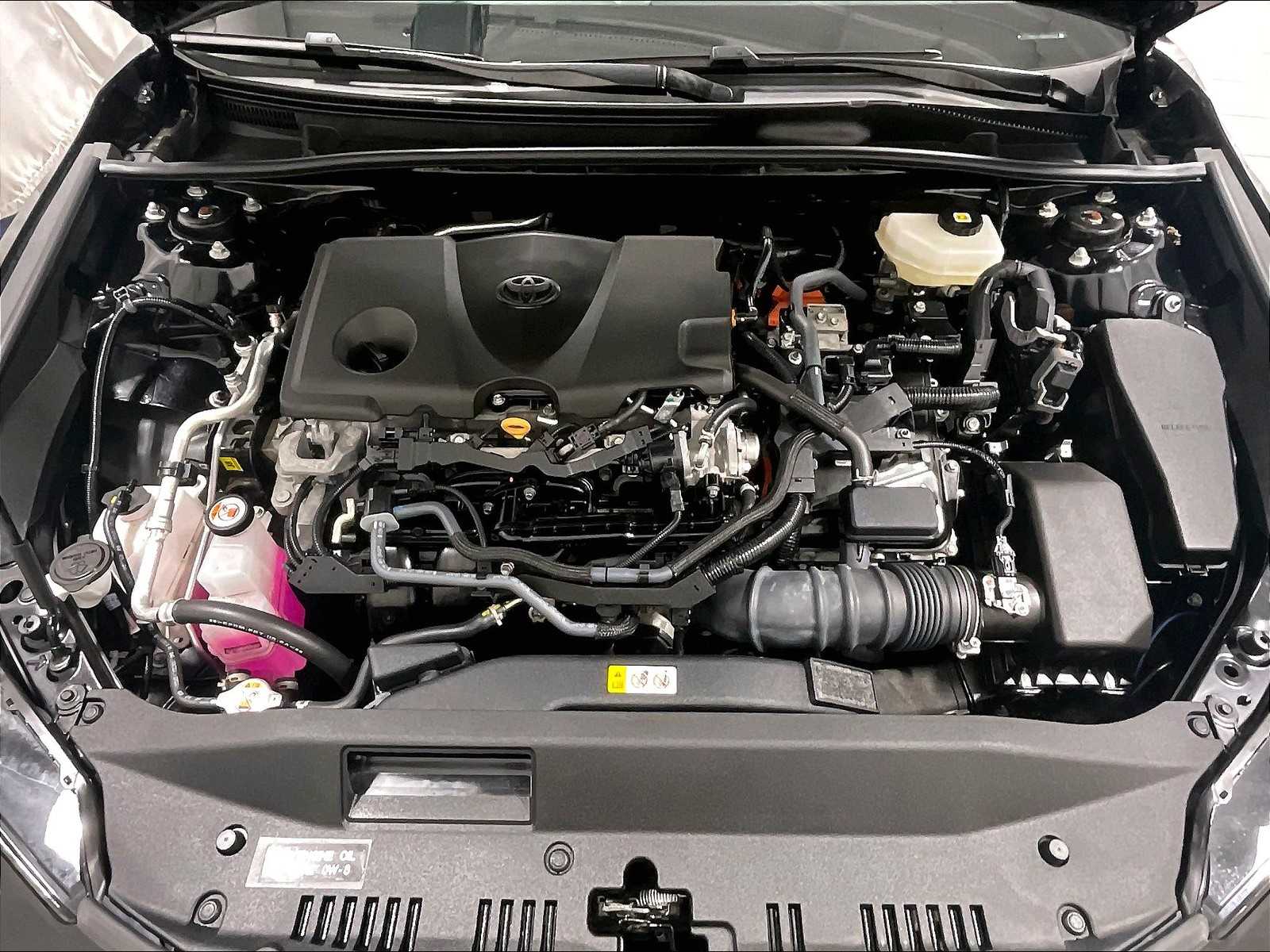 2025 Toyota Camry LE - Photo 29