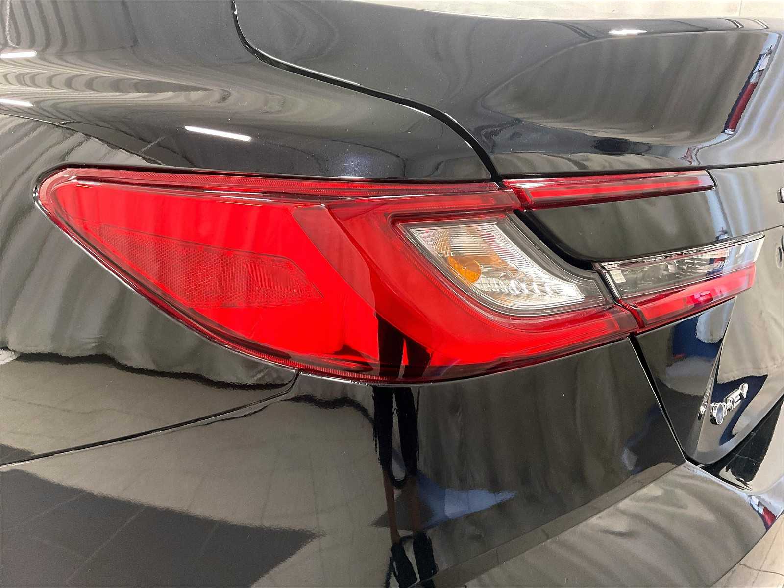 2025 Toyota Camry LE - Photo 33