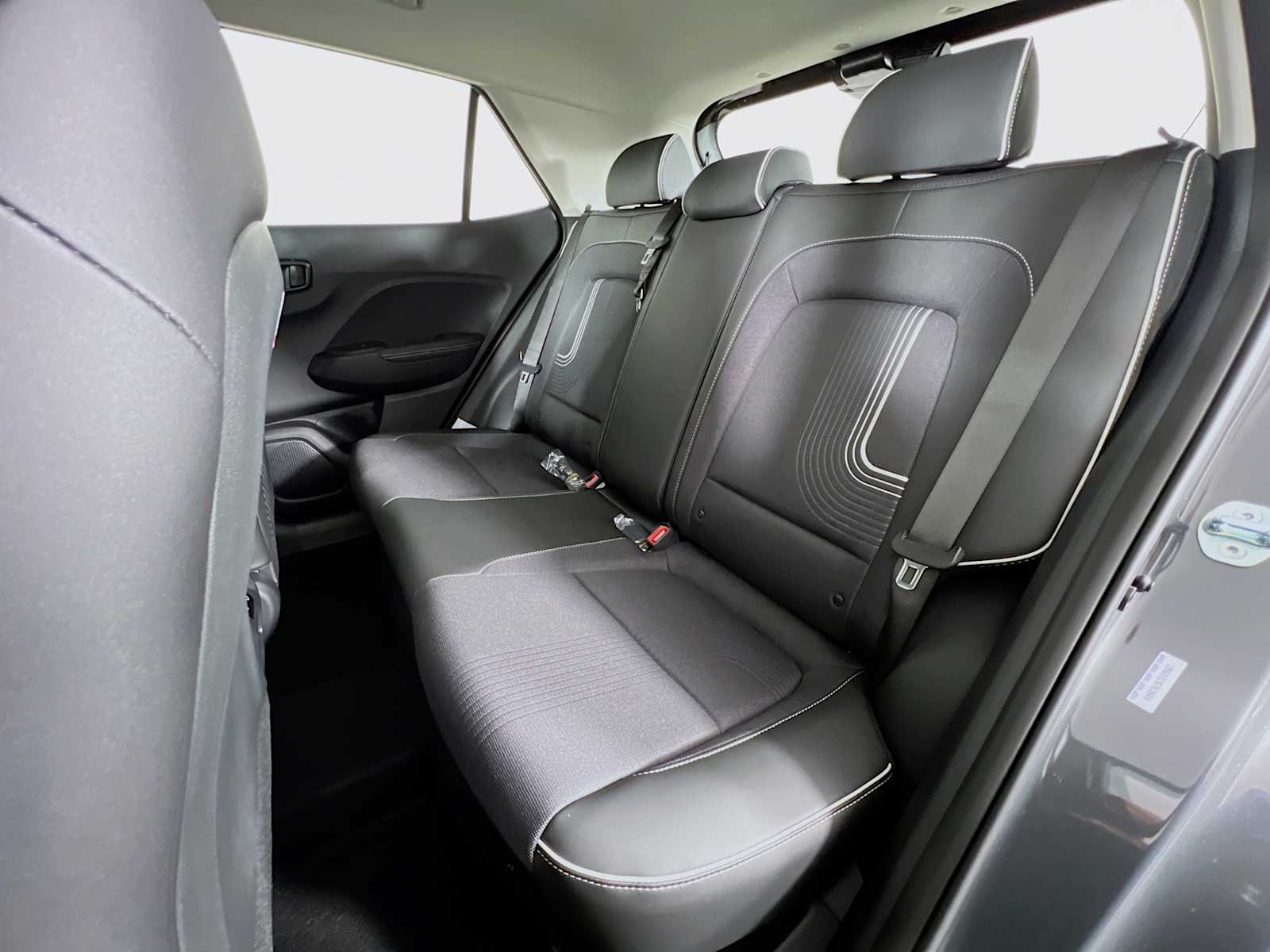 2026 Hyundai Venue SEL - Photo 13