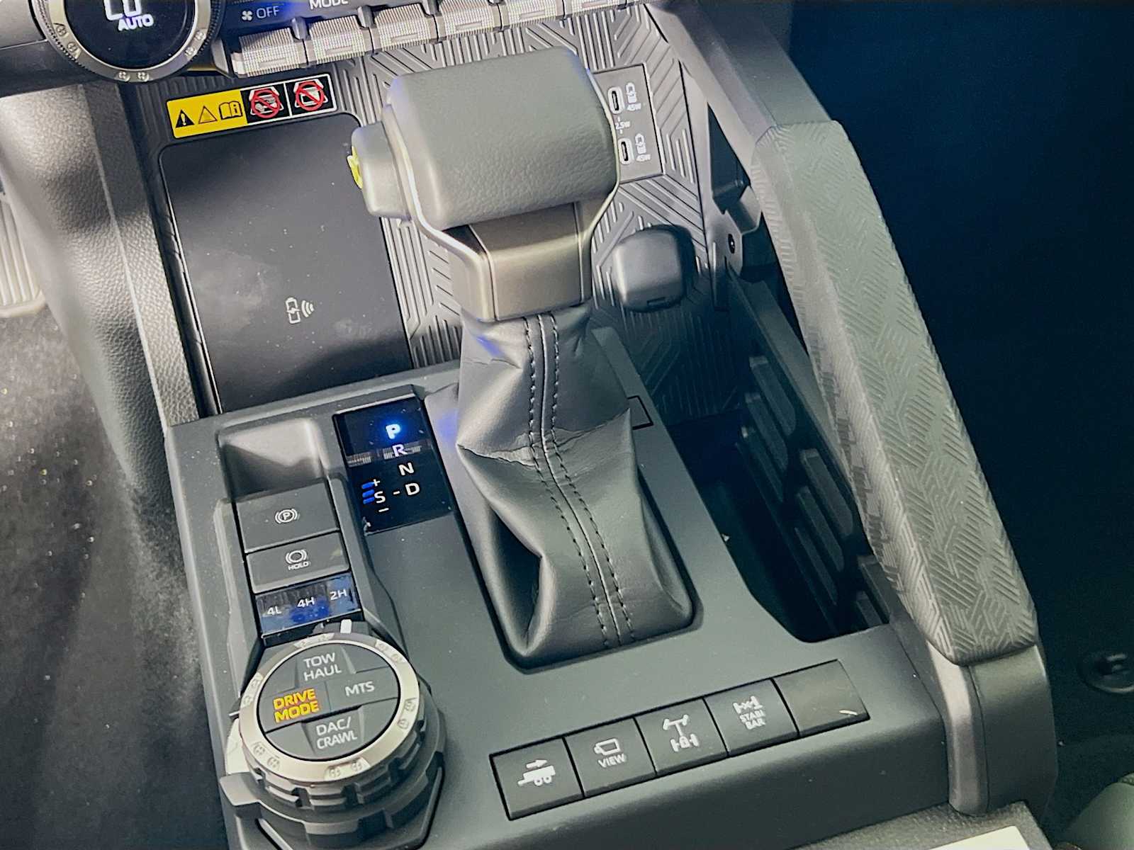 2025 Toyota Tacoma Trailhunter Hybrid - Photo 11