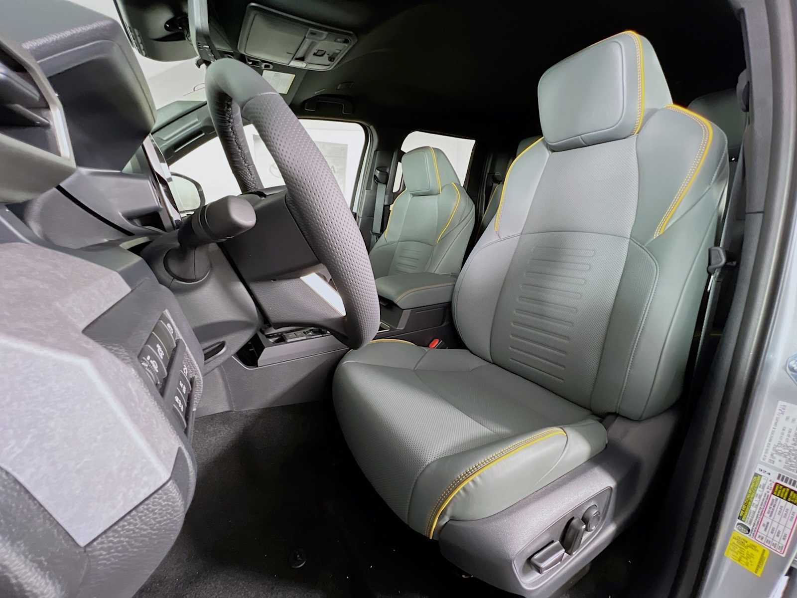 2025 Toyota Tacoma Trailhunter Hybrid - Photo 12