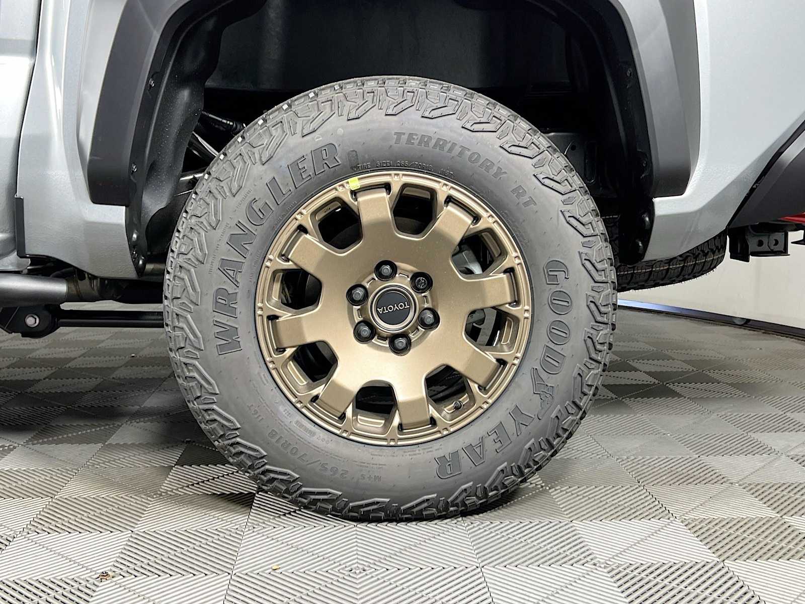 2025 Toyota Tacoma Trailhunter Hybrid - Photo 18