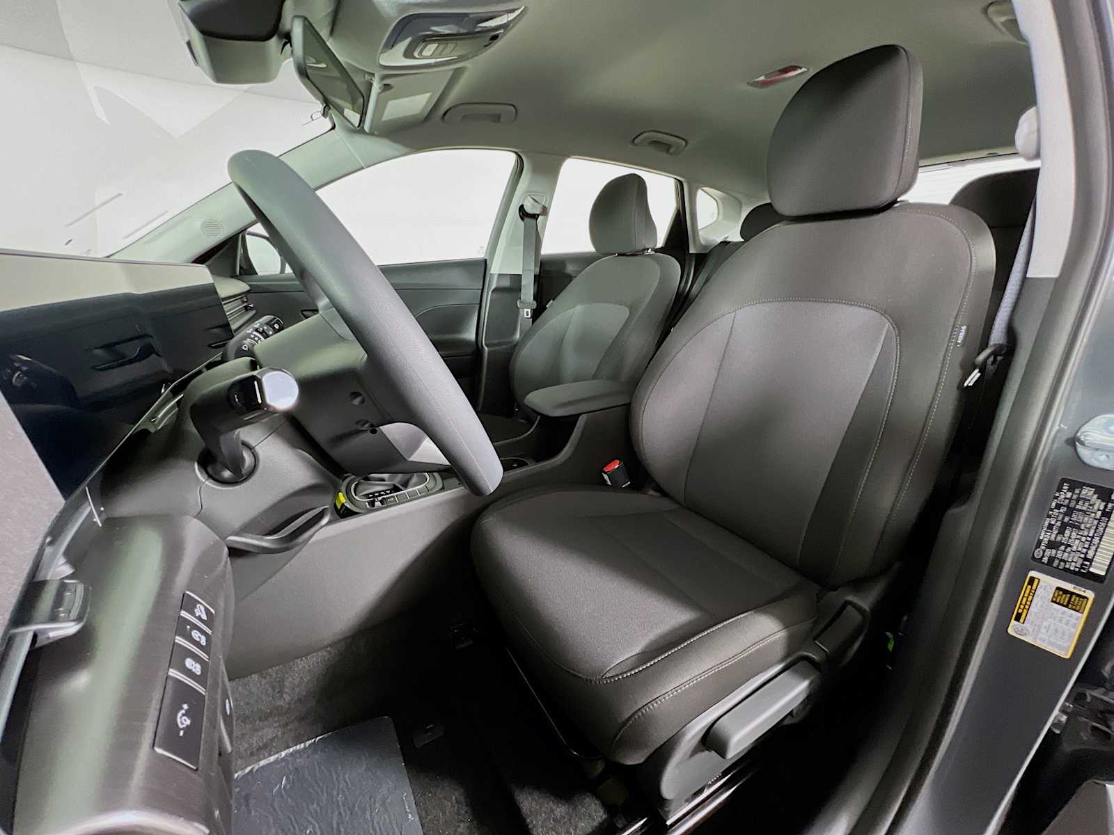 2026 Hyundai Kona SE - Photo 12