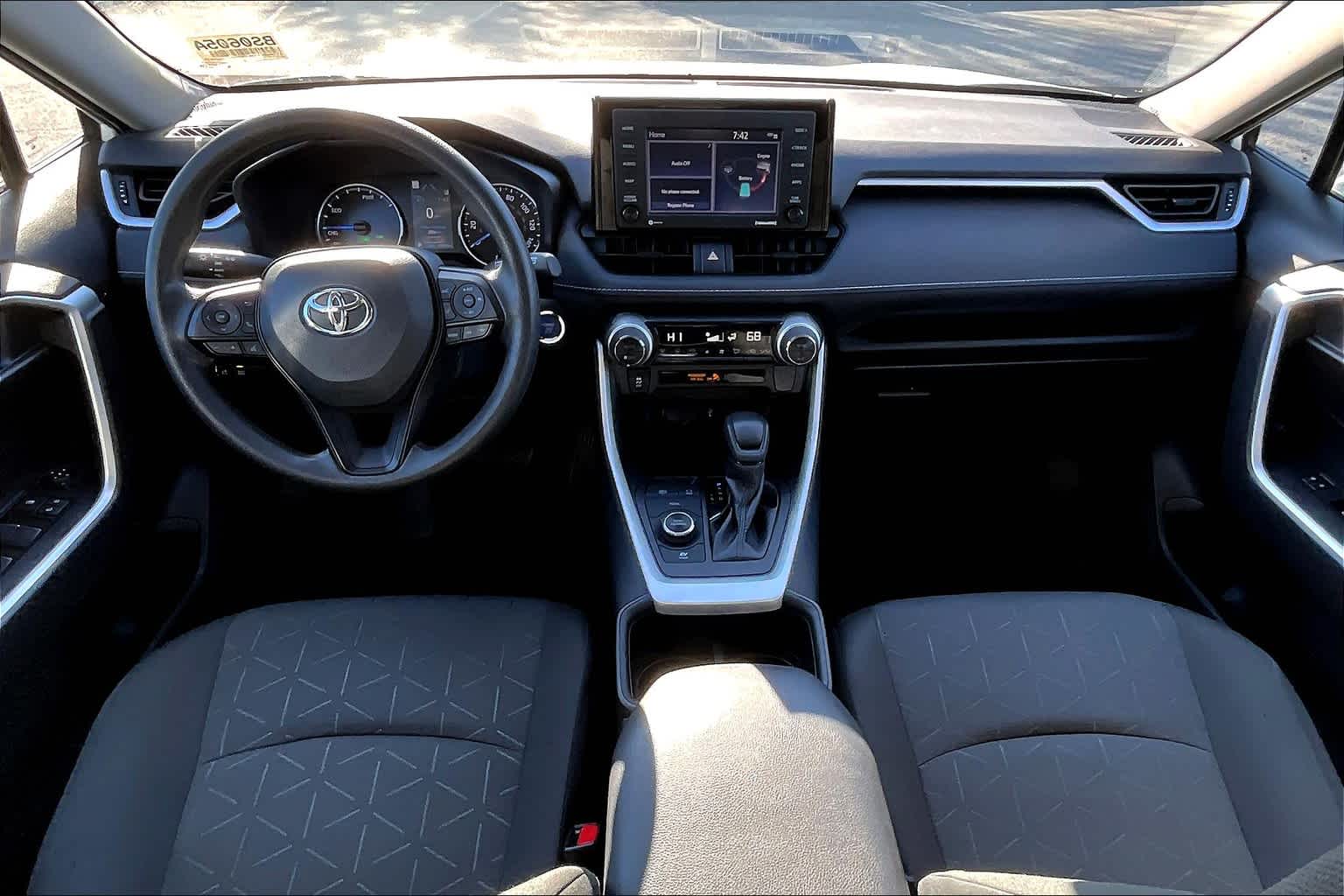 2022 Toyota RAV4 Hybrid XLE - Photo 21