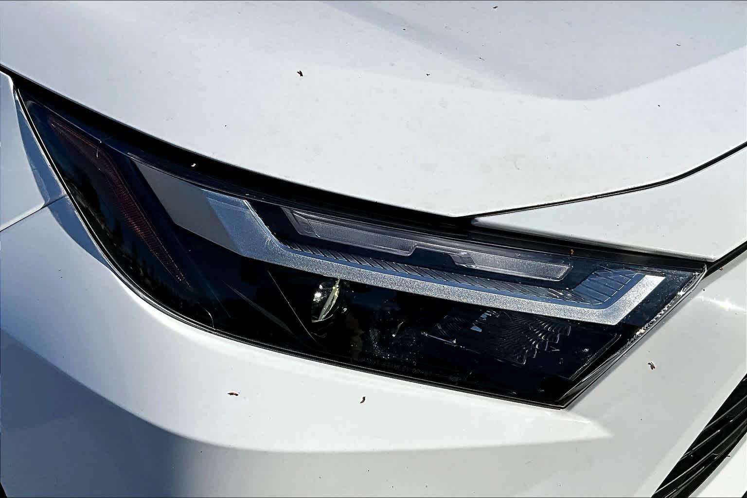 2022 Toyota RAV4 Hybrid XLE - Photo 33