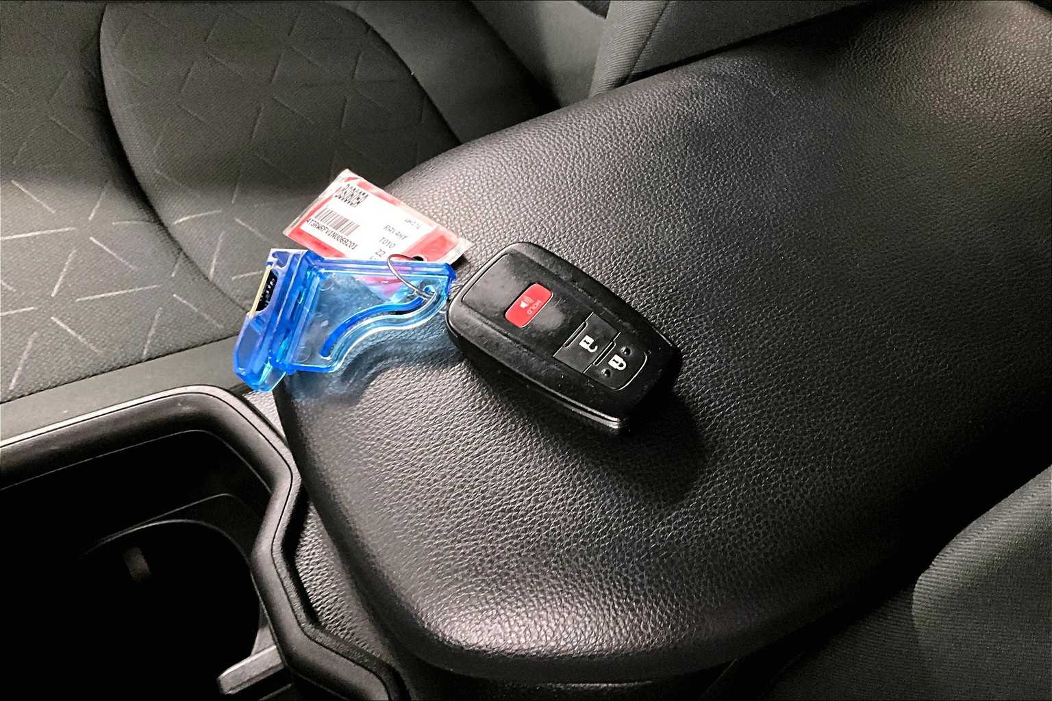 2022 Toyota RAV4 Hybrid XLE - Photo 57