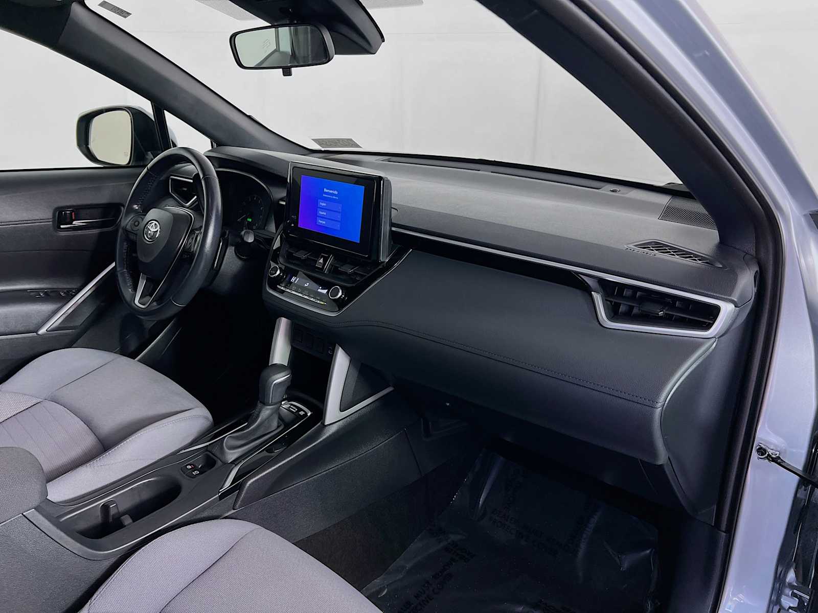 2023 Toyota Corolla Cross Hybrid SE - Photo 27