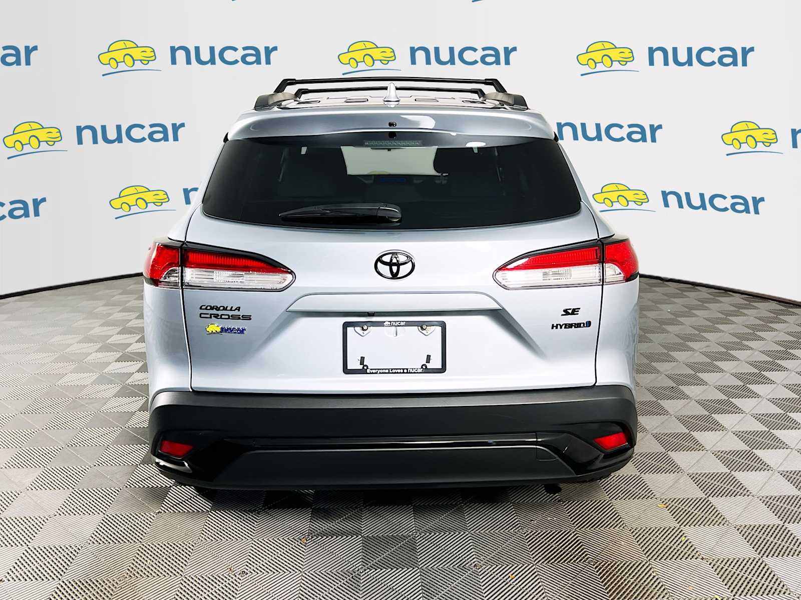 2023 Toyota Corolla Cross Hybrid SE - Photo 6
