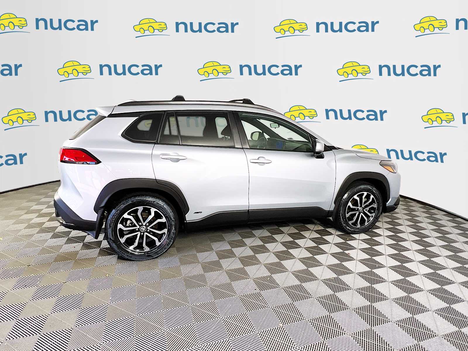 2023 Toyota Corolla Cross Hybrid SE - Photo 8