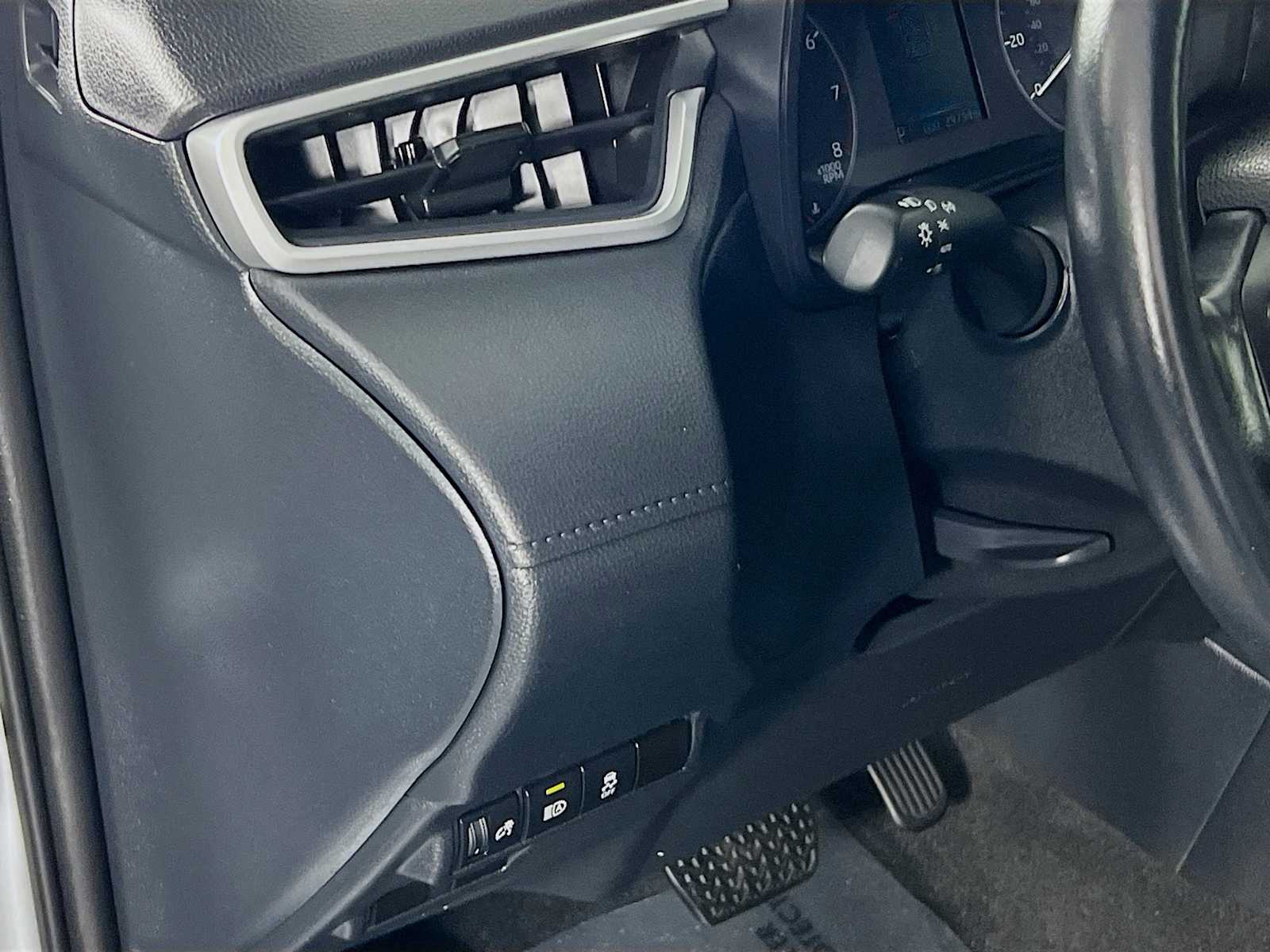2023 Toyota Corolla Cross Hybrid SE - Photo 10