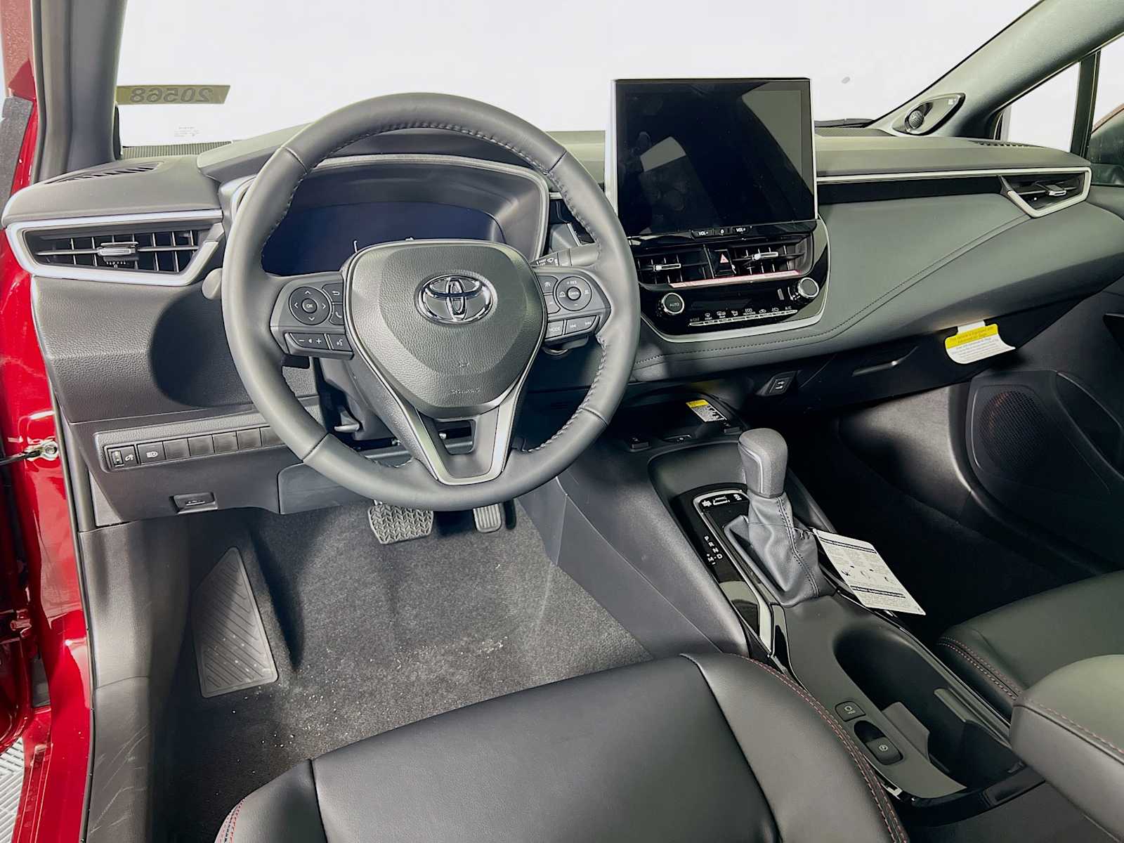 2026 Toyota Corolla XSE - Photo 6