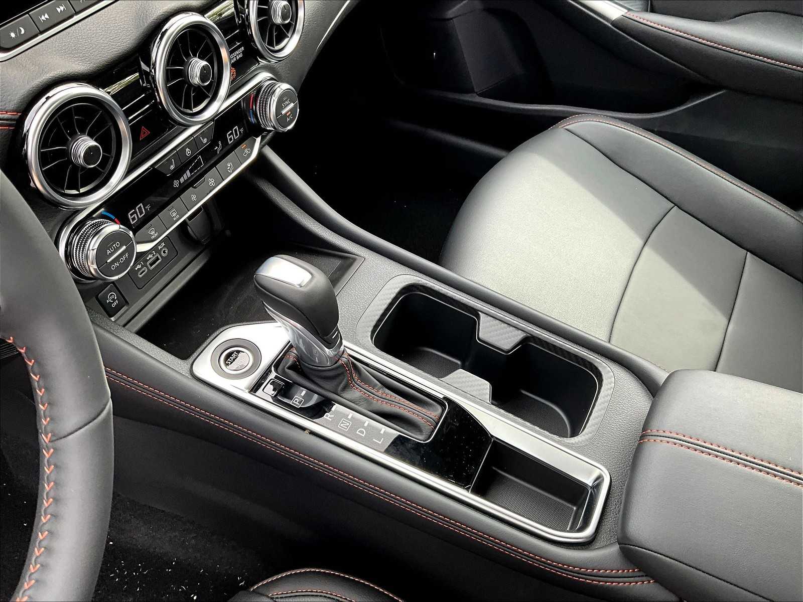 2025 Nissan Sentra SR - Photo 14