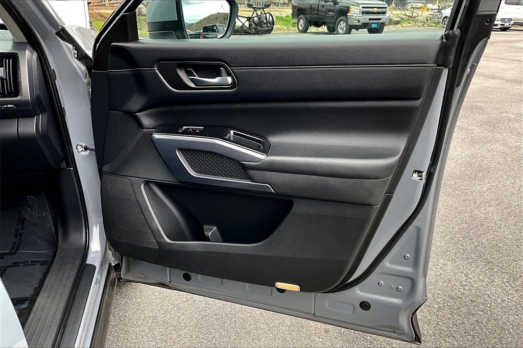 2022 Nissan Pathfinder SL - Photo 12