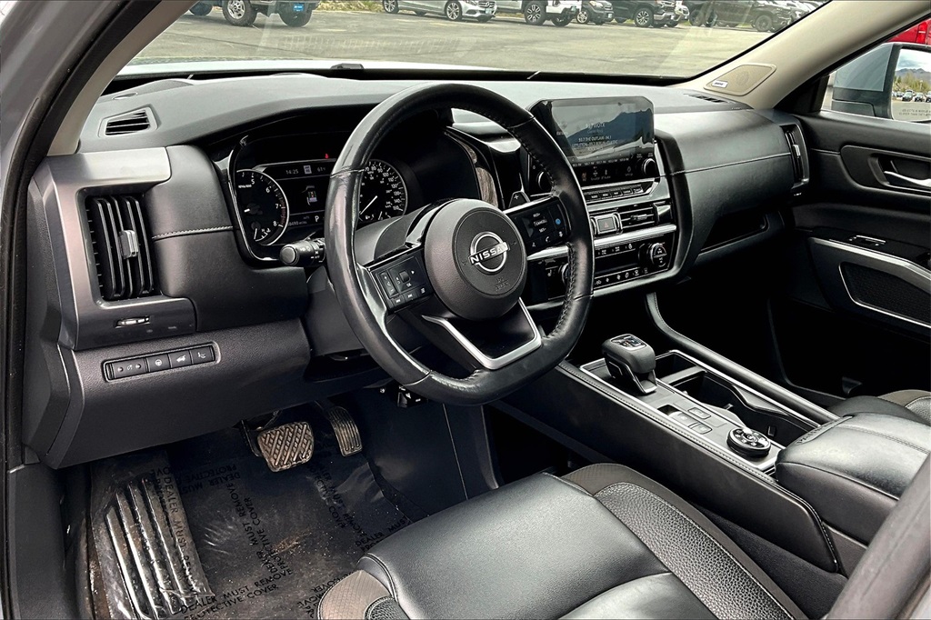 2022 Nissan Pathfinder SL - Photo 8