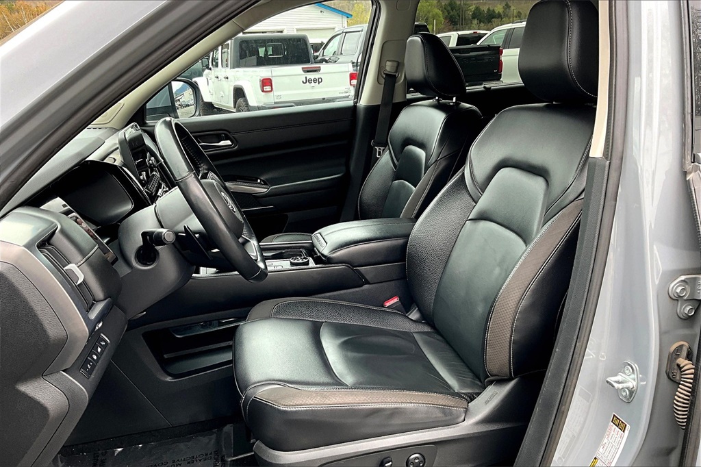 2022 Nissan Pathfinder SL - Photo 10