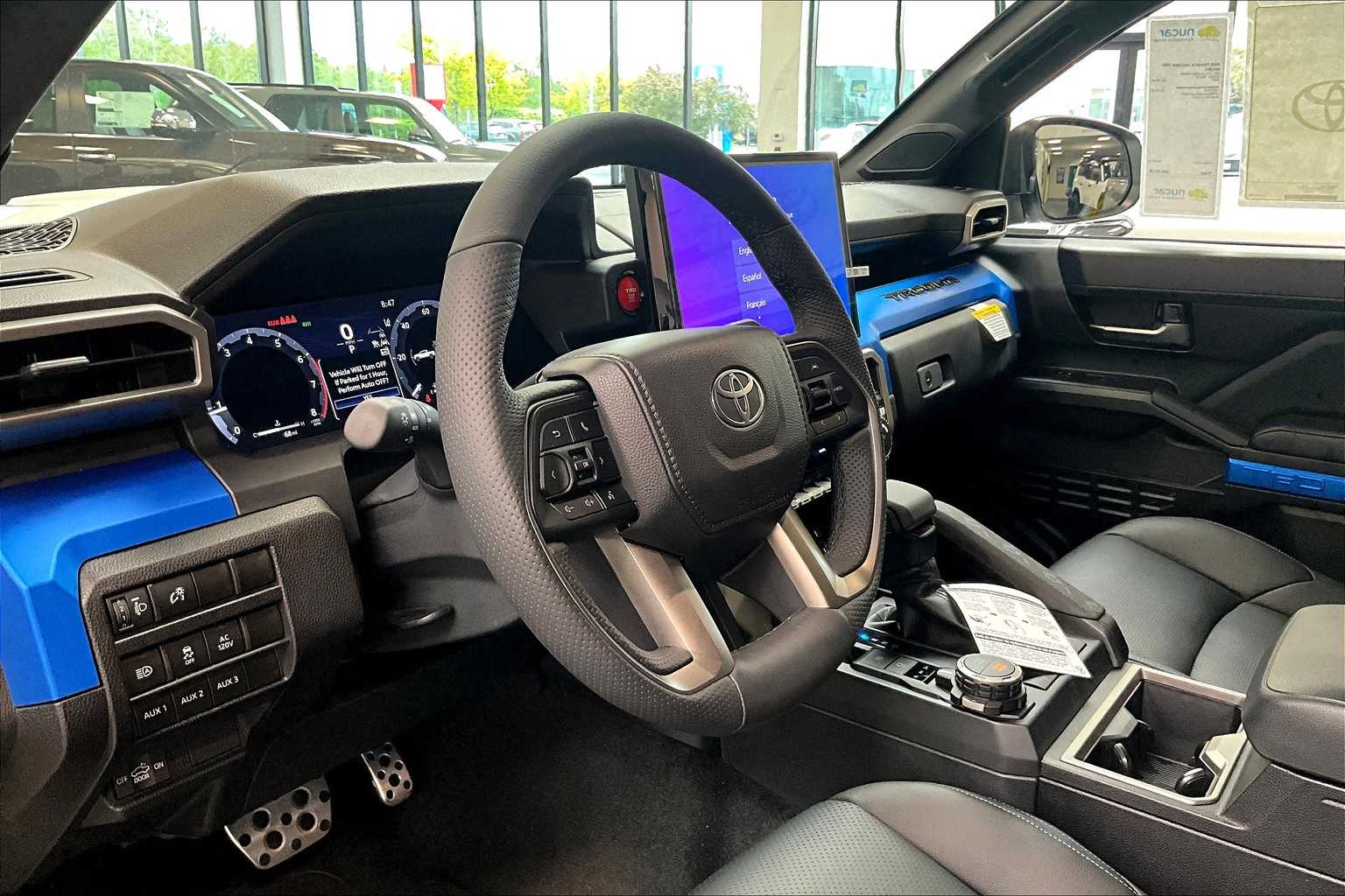 2025 Toyota Tacoma TRD Sport - Photo 9