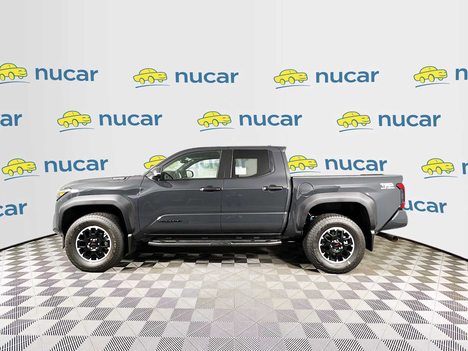 2025 Toyota Tacoma TRD Off Road Hybrid - Photo 3