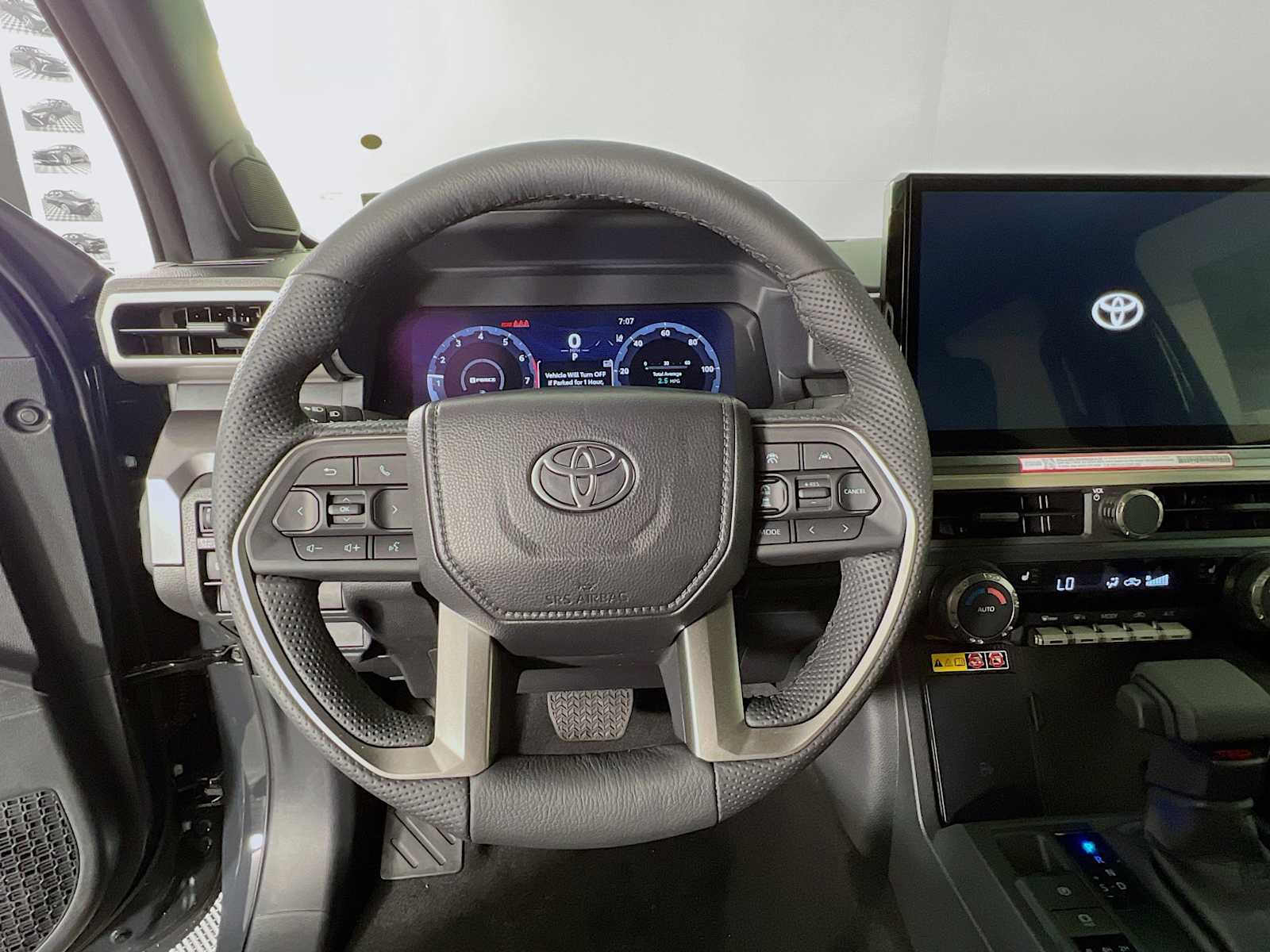 2025 Toyota Tacoma TRD Off Road Hybrid - Photo 7