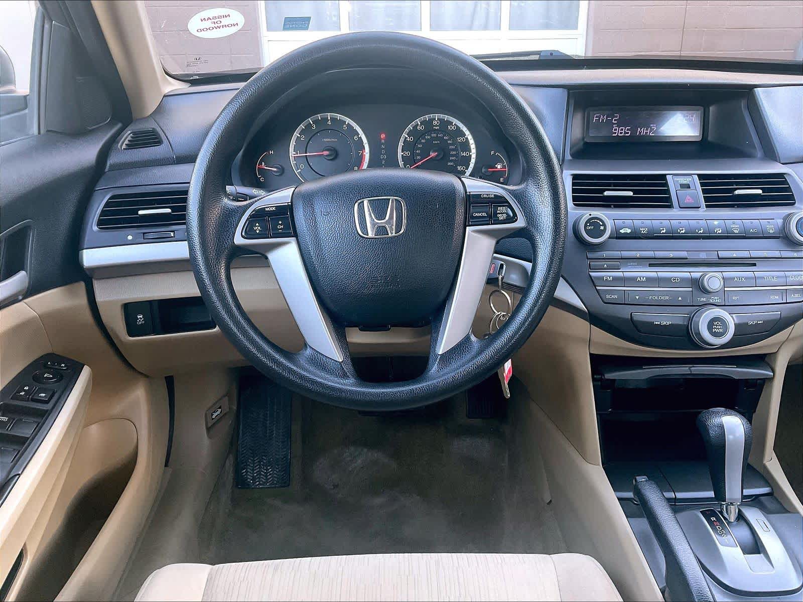 2011 Honda Accord LX - Photo 17